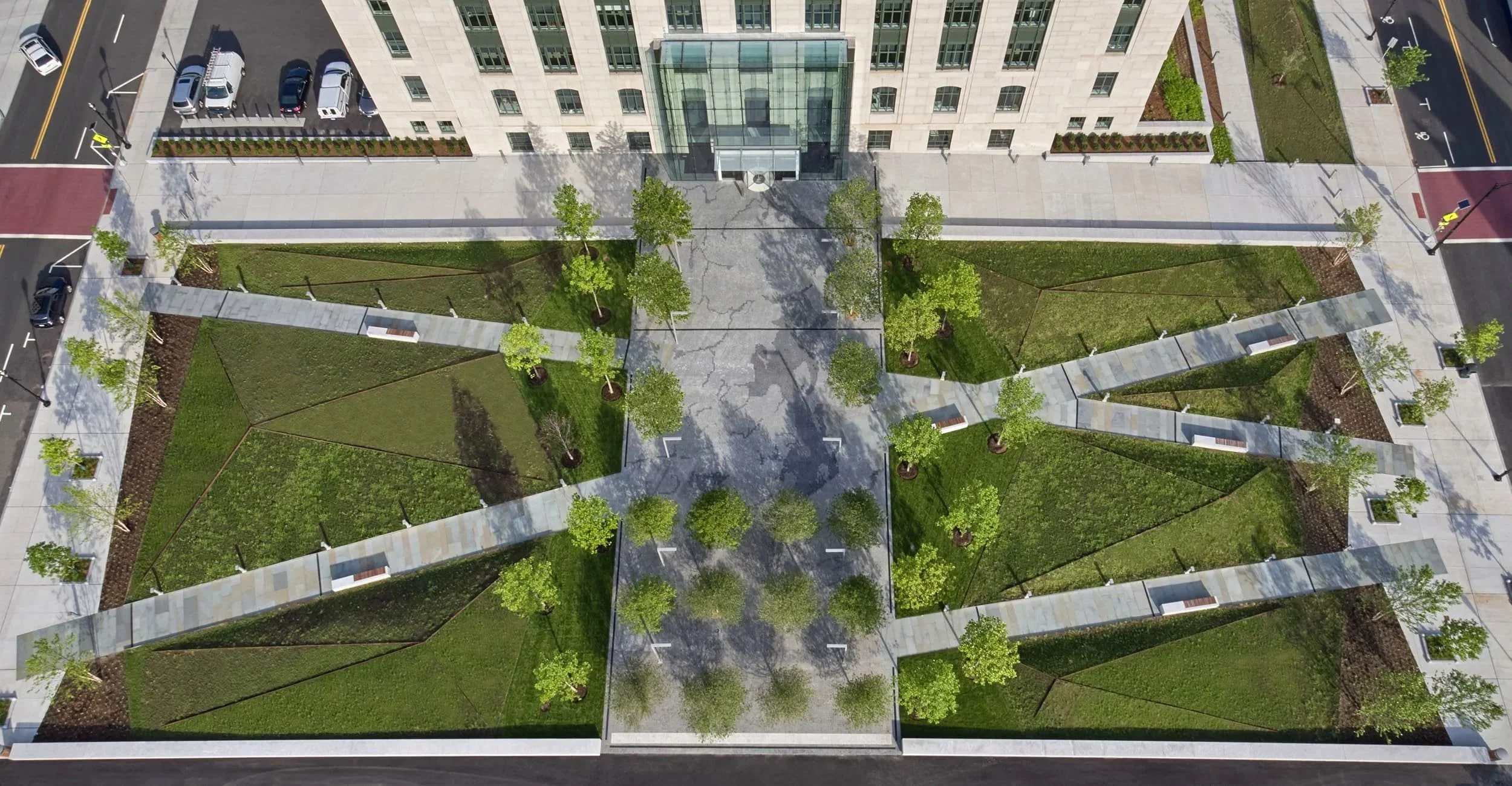 165+Capitol+Avenue+new+entrance-min.jpg