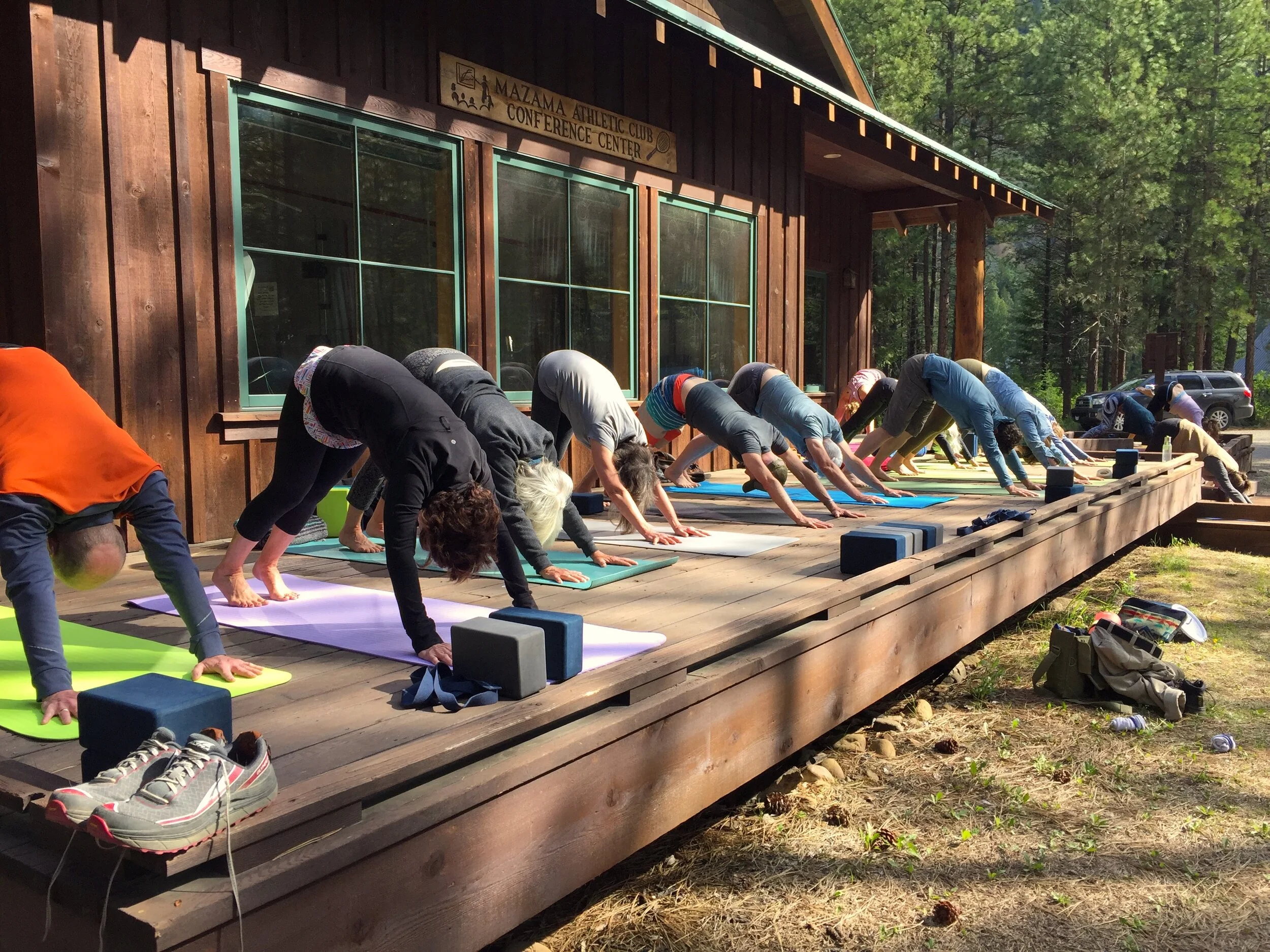 Mazama Pop-Up Yoga