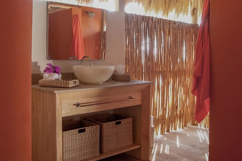 Rooms-EcoChicSuite_Bathroom-1024x683.jpeg
