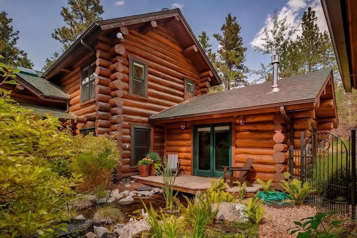 lodgebackyard copy.jpg