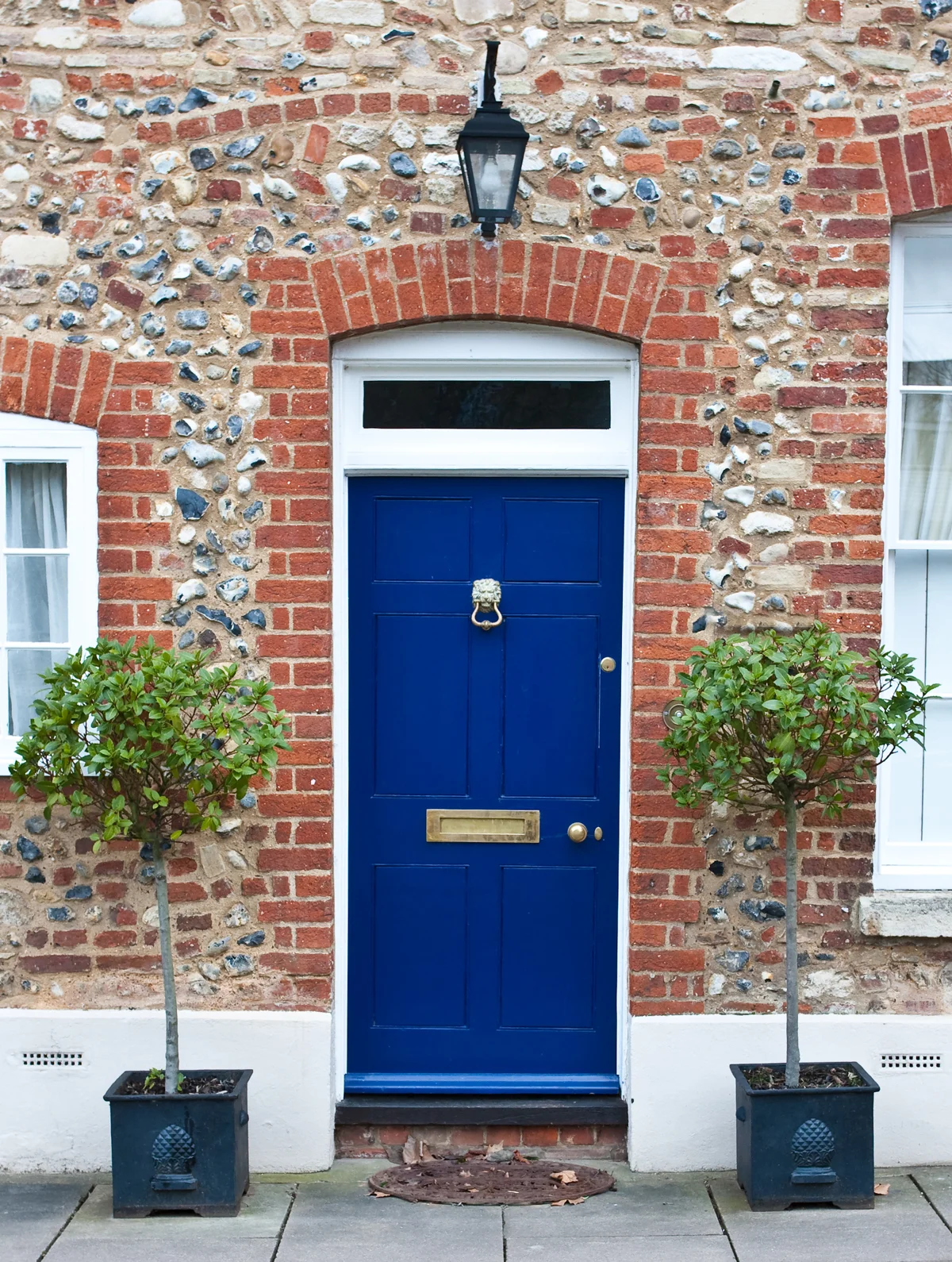 20 Ways to light your front door