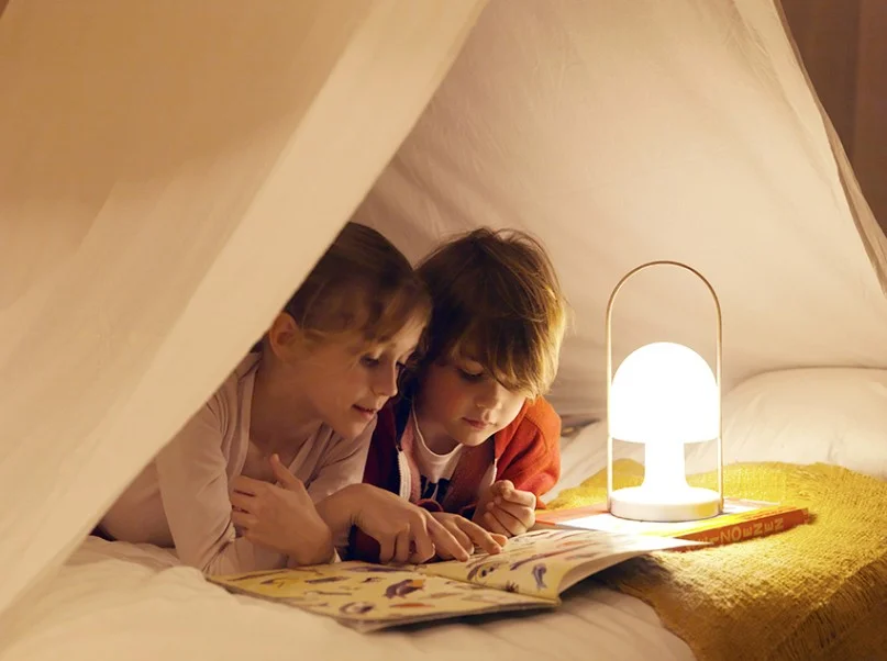 Follow Me! - A bright Holiday Gift