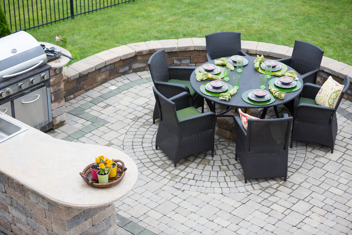 Light-Your-Outdoor-Kitchen-5