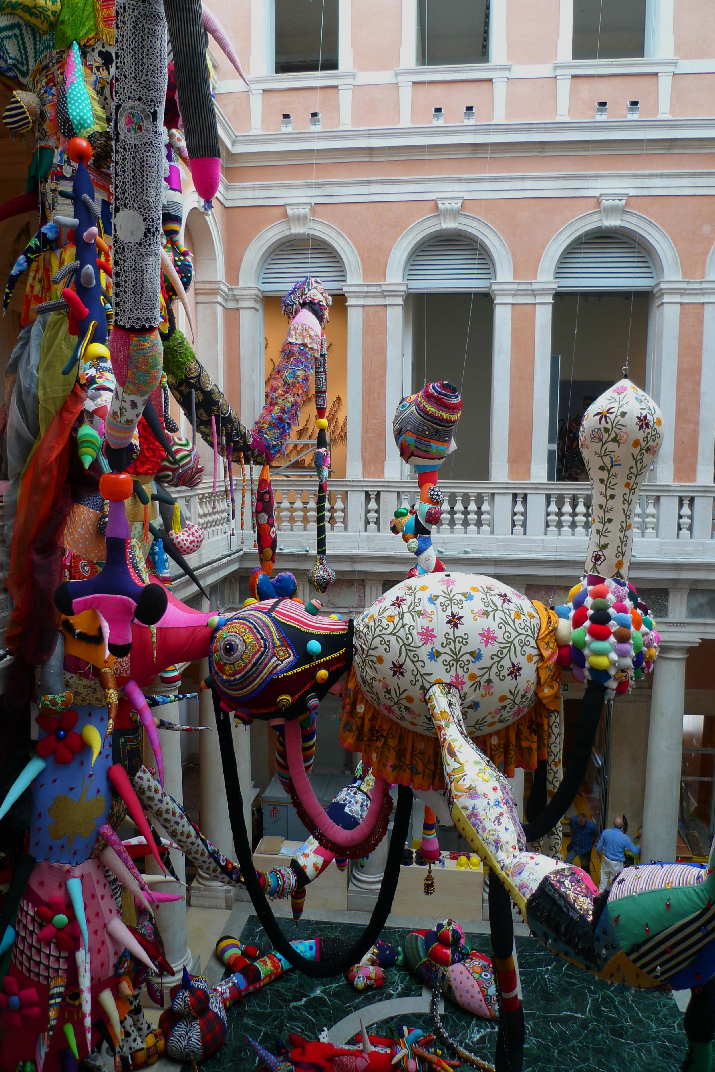 Contamination (2008-2010): Joana Vasconcelos at Palazzo Grassi in Venice, (François Pinault Foundation) where she created a mesh of sewn tentacles that spread throughout the palazzo’s various levels.