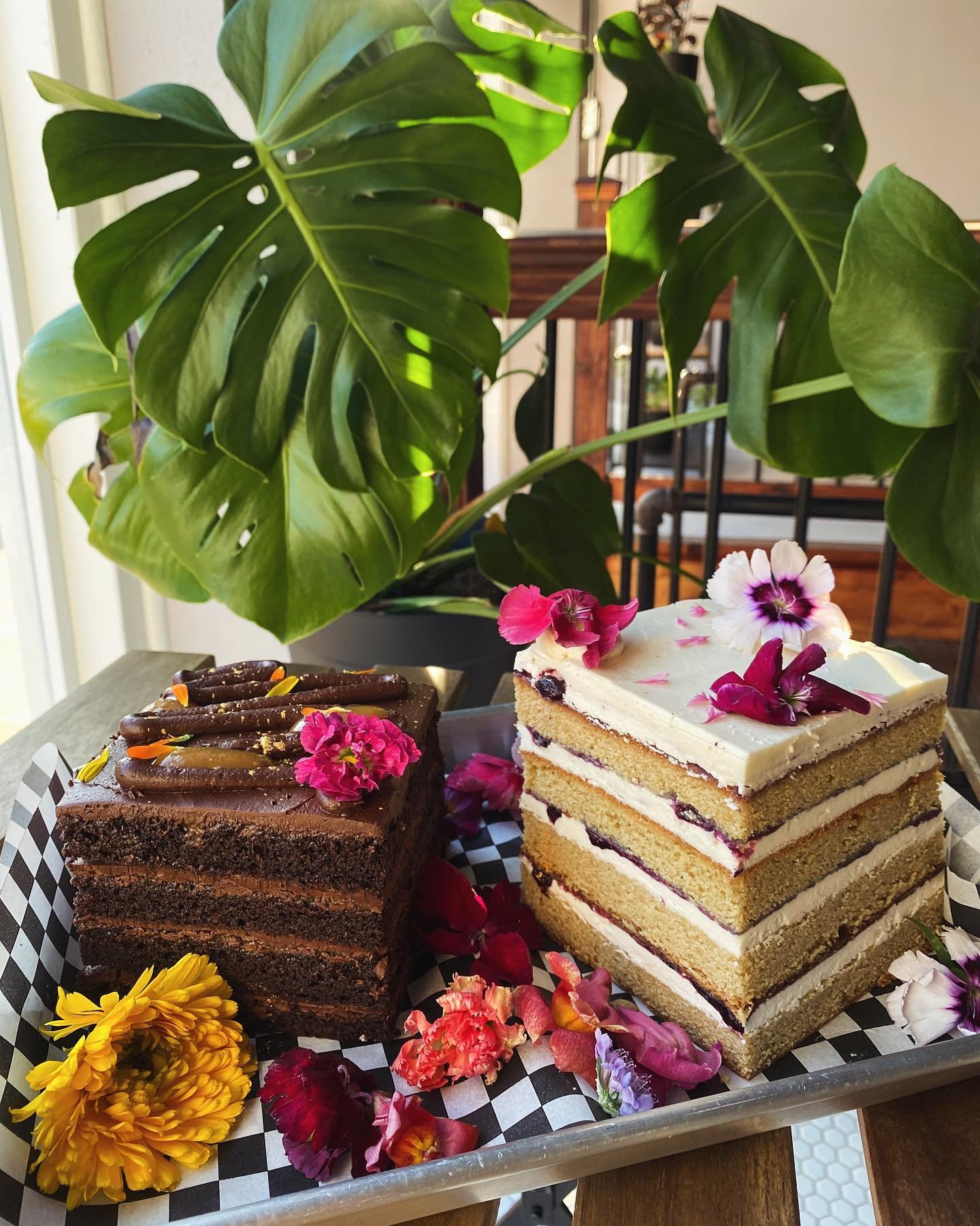 💕 CAKE CAKE CAKE 💕 the NSBC way // organic stone ground heirloom flours, house made jam, decadent but not overly sweet frosting&hellip; both are on the pre order menu for the weekend! Snag yours, share it or don&rsquo;t, this is a no judgement zone