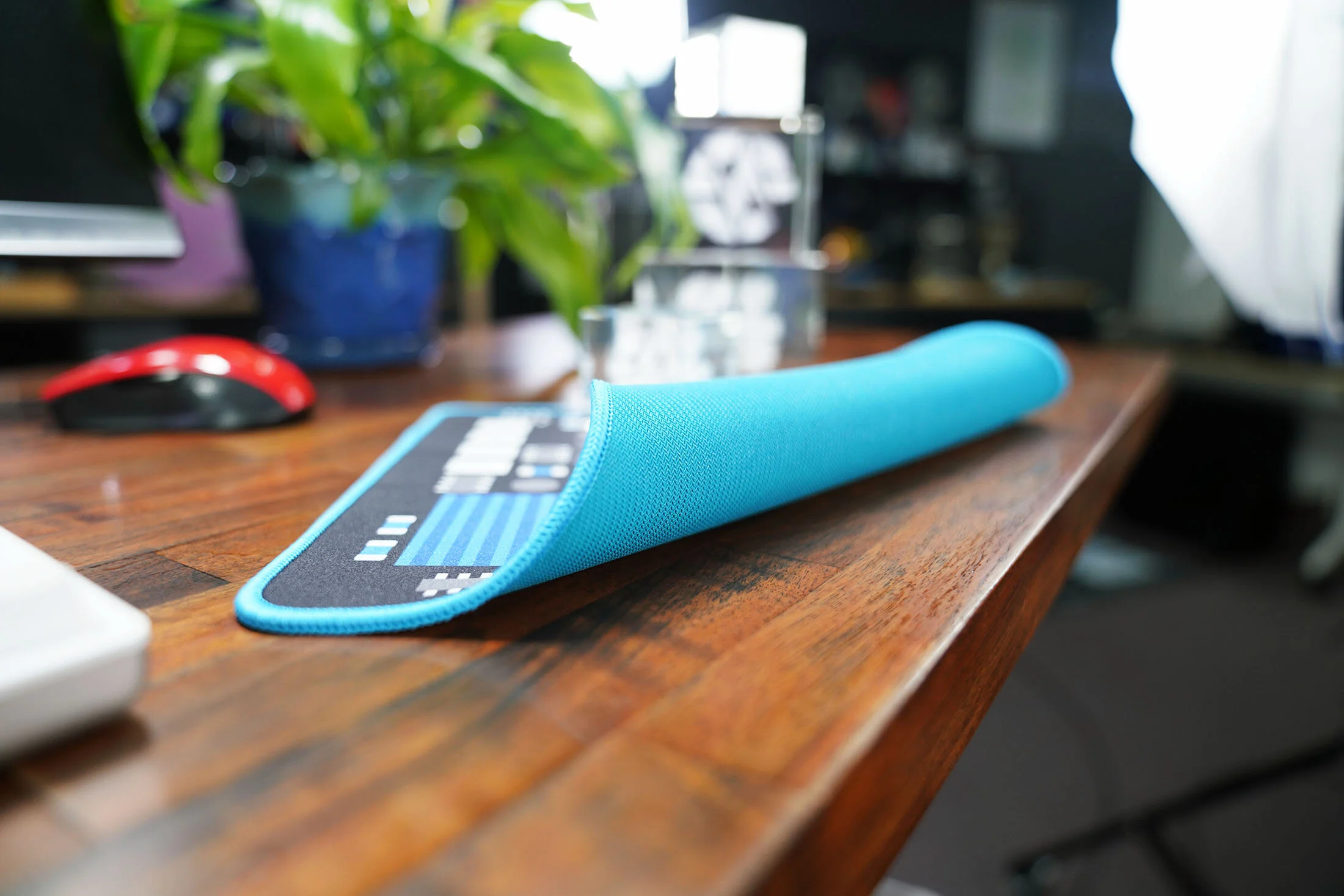 component-mousepad_fold.jpg