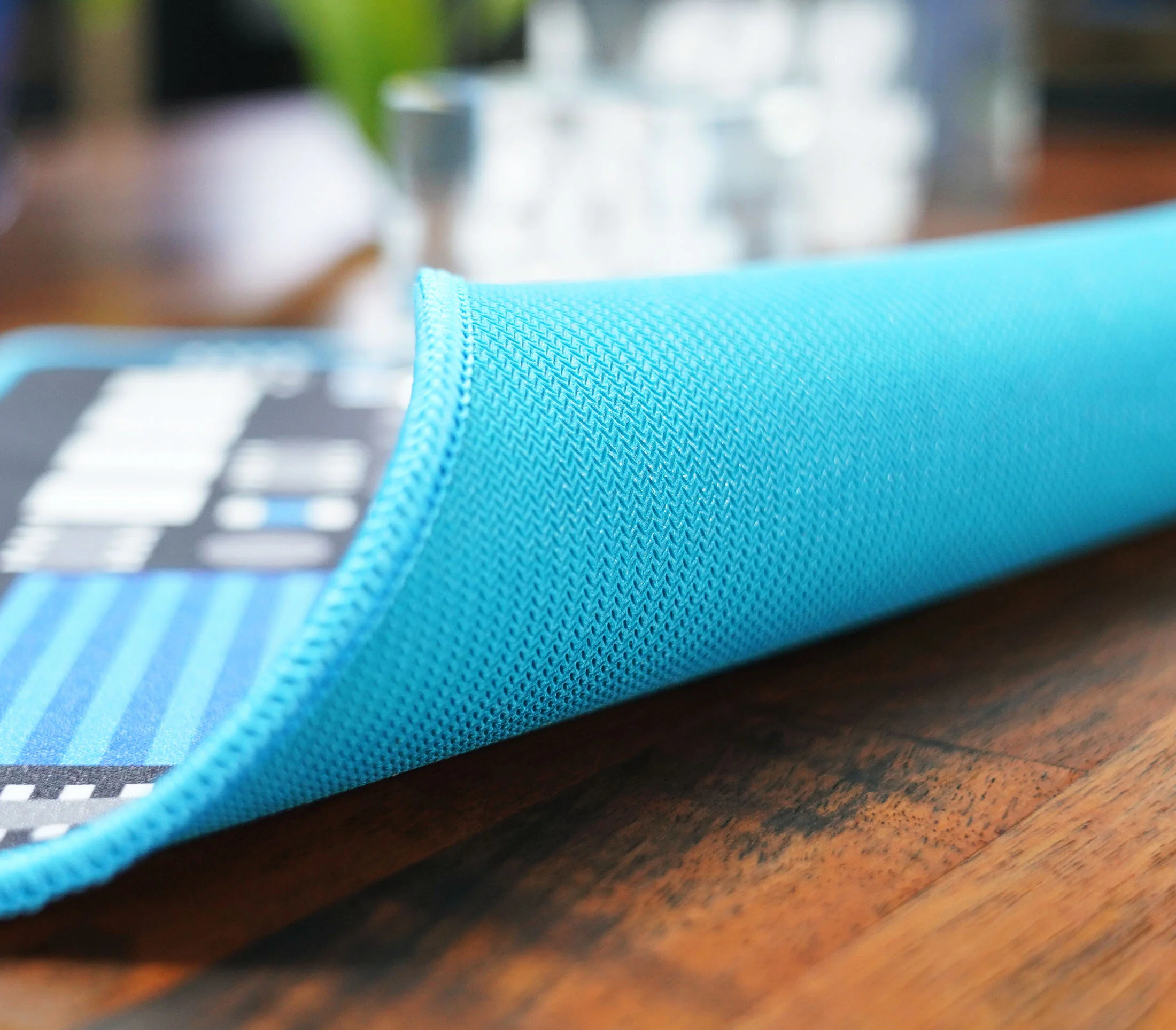 component-mousepad_fold-side.jpg