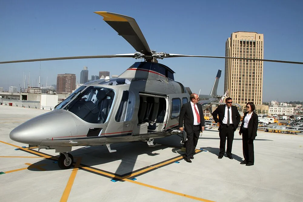 South Bay Helicopter picks up a client in San Francisco
