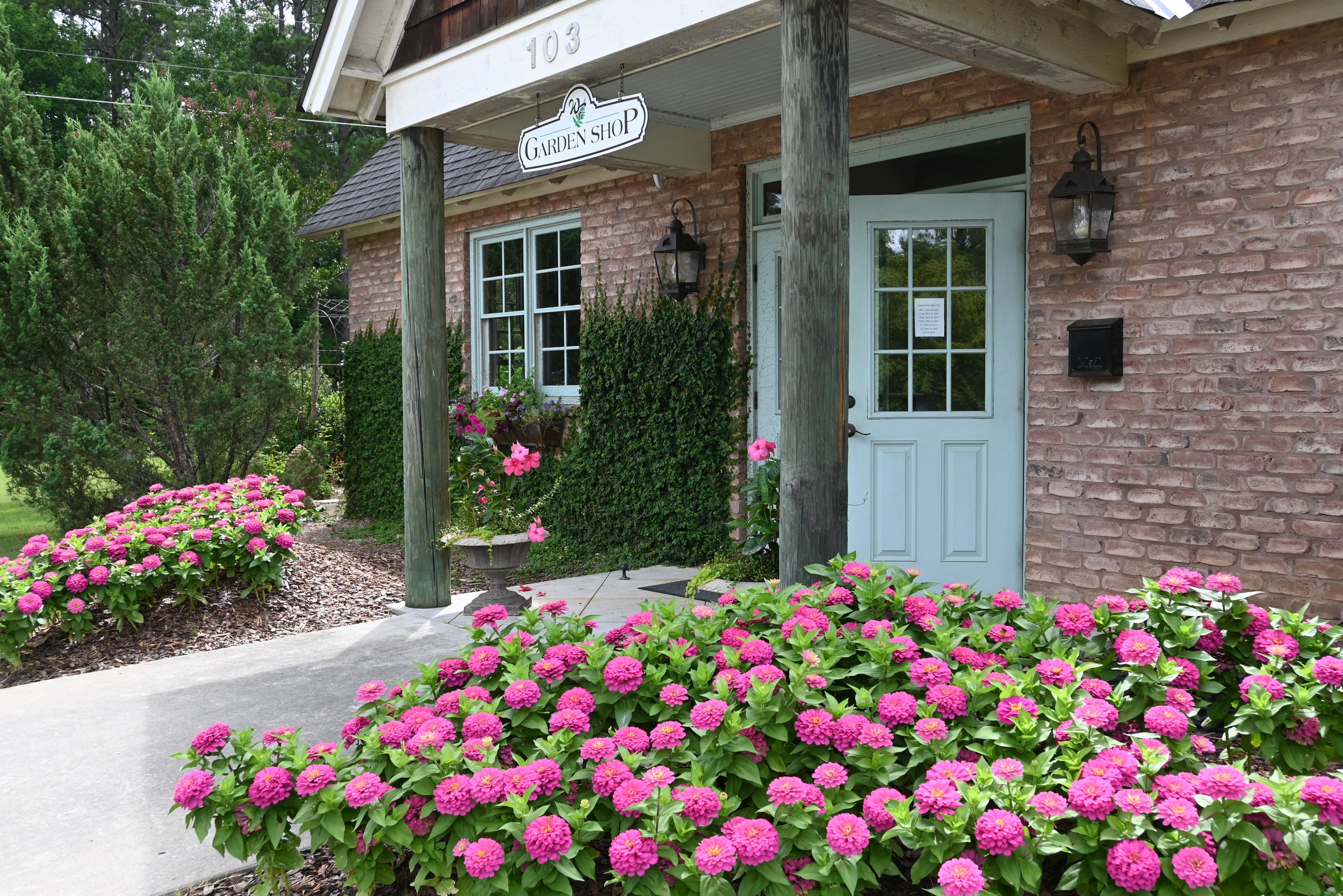 Wyatt Farms Nursery, Greenhouse, Residential & Commercial Landscaper