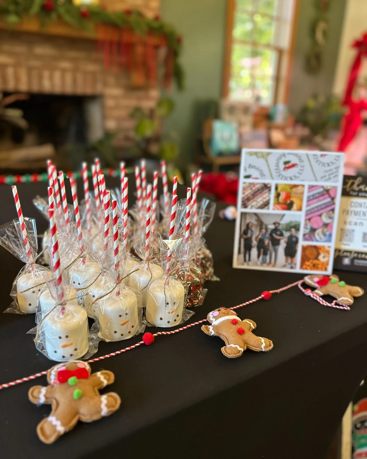 Happy Small Business Saturday Everyone! 
Open til five ! 
20% off - Hot Cocoa - Flowers &amp; Charming 
Gourmet Treats !!! 🛍️

We&rsquo;re so grateful for every customer who chooses to shop small. Your support means everything! ❤️✨