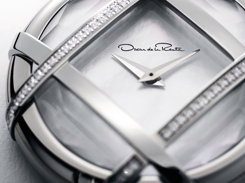 Oscar-de-la-Renta-Limited-Edition-Alligator-Lattice-Watch_1.jpg