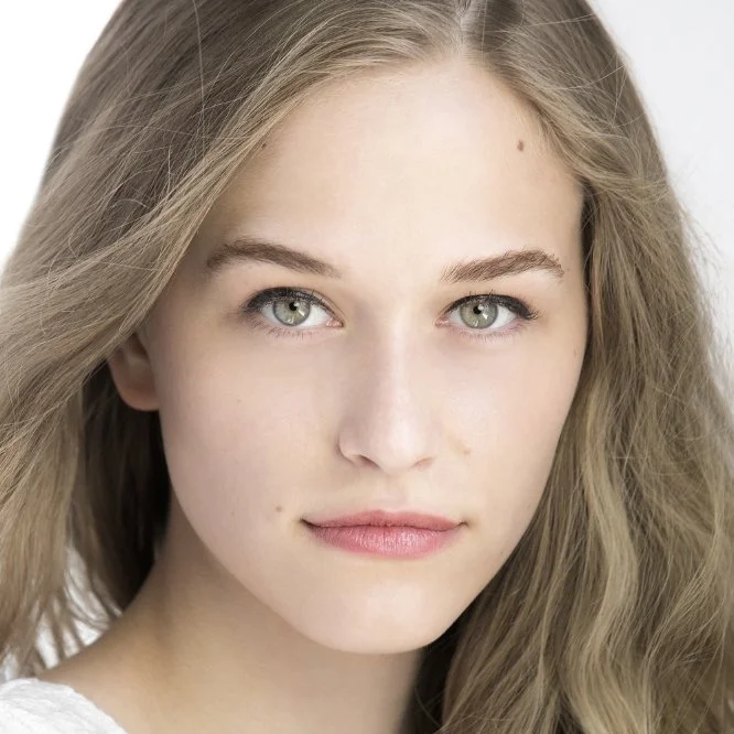 Zoe Graham