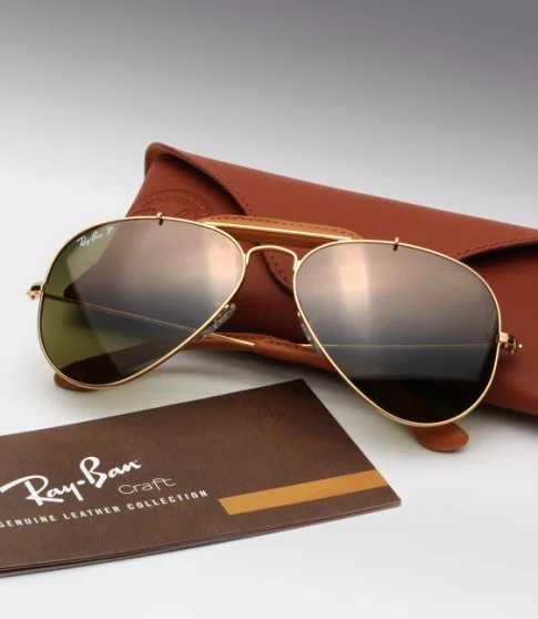 RAY-BAN OUTDOORSMAN AVIATOR SUNGLASSES WITH HAND-STITCHED DEER LEATHER DETAIL