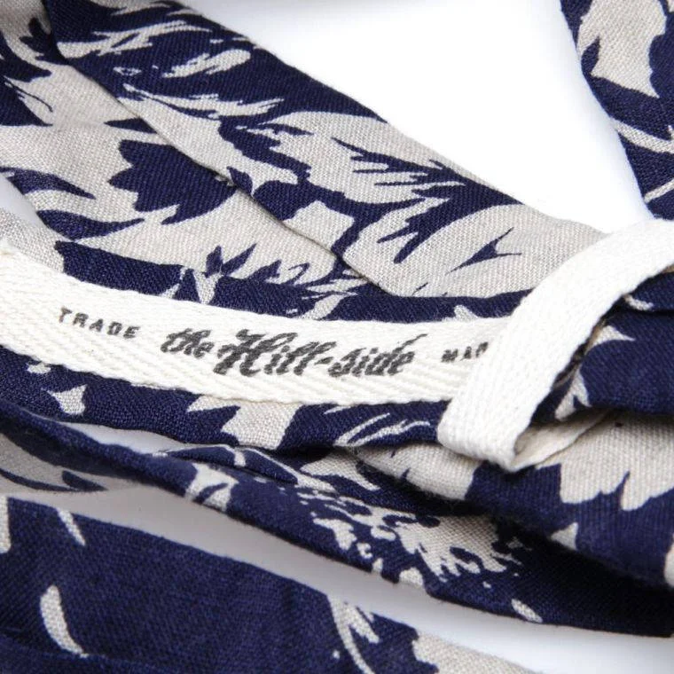 10-04-2013_hillside_washedlinenfloraltie_navywhite_d2.jpg