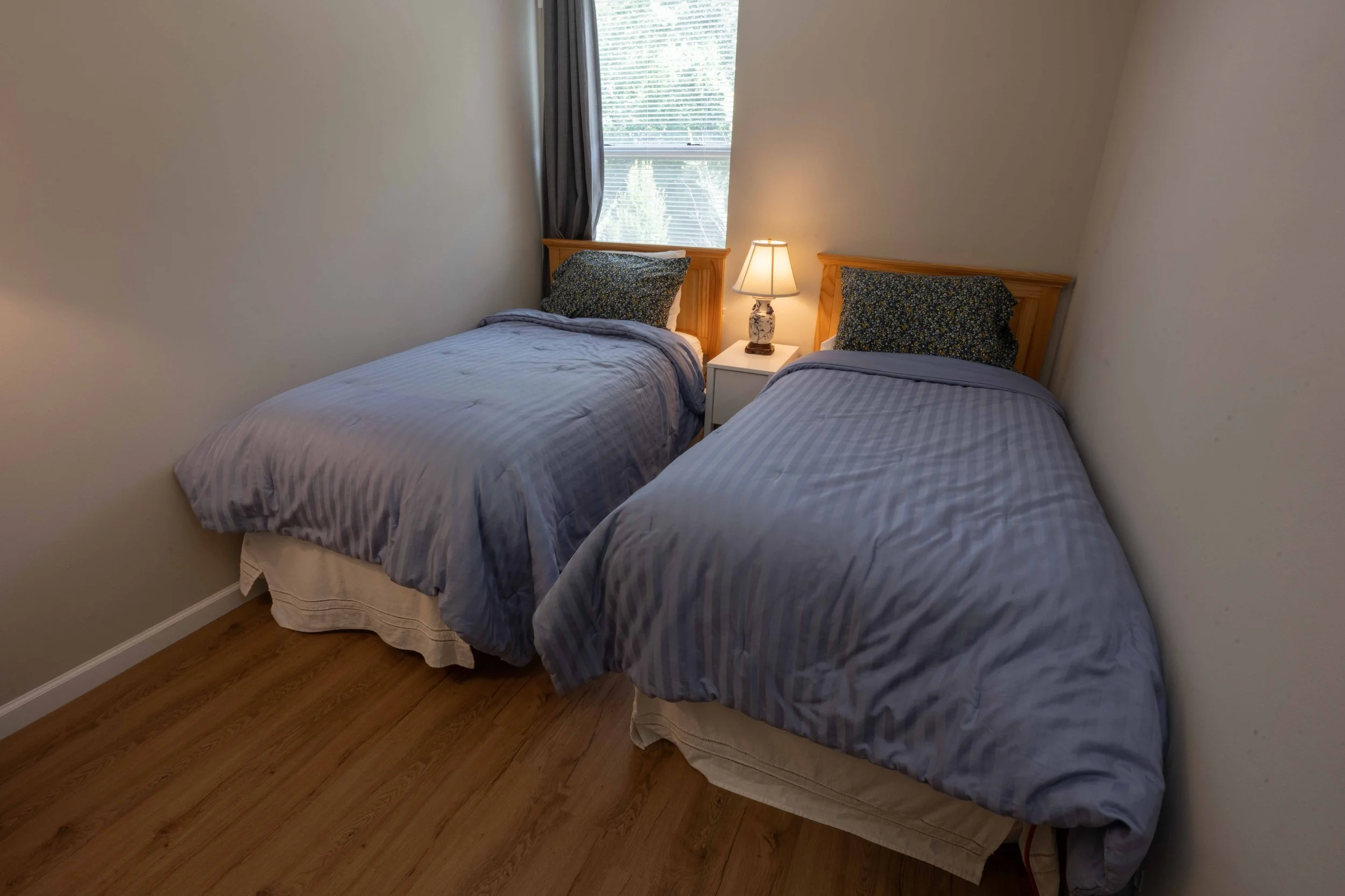 Bedroom in short-term rental apartment near NIH and Bethesda Naval, Kensington MD
