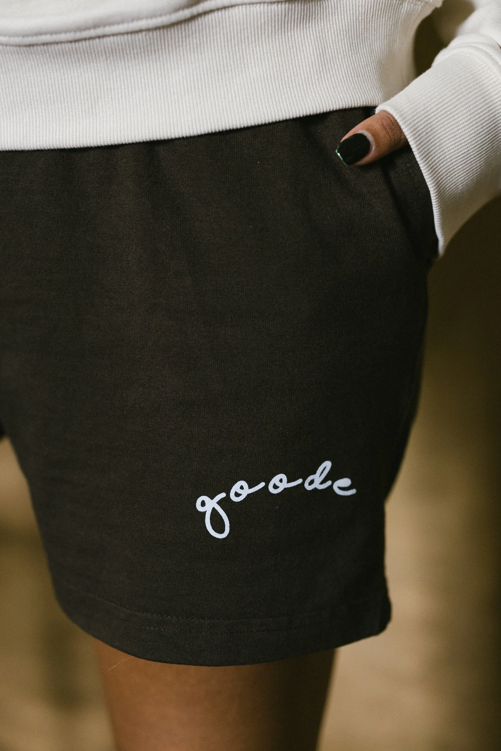 AEA4589A-9F00-4143-AB6D-3A5382C985A1