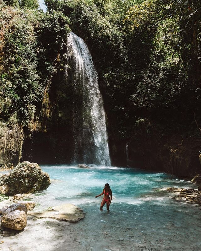 A place that&rsquo;s well worth the hour-long bike ride and *very* sore butt that ensued 〰️ 💦 :::::
Warning: going on adventures while running on zero sleep and no food can be a dangerous combination, especially after a red eye flight and 17 hours o