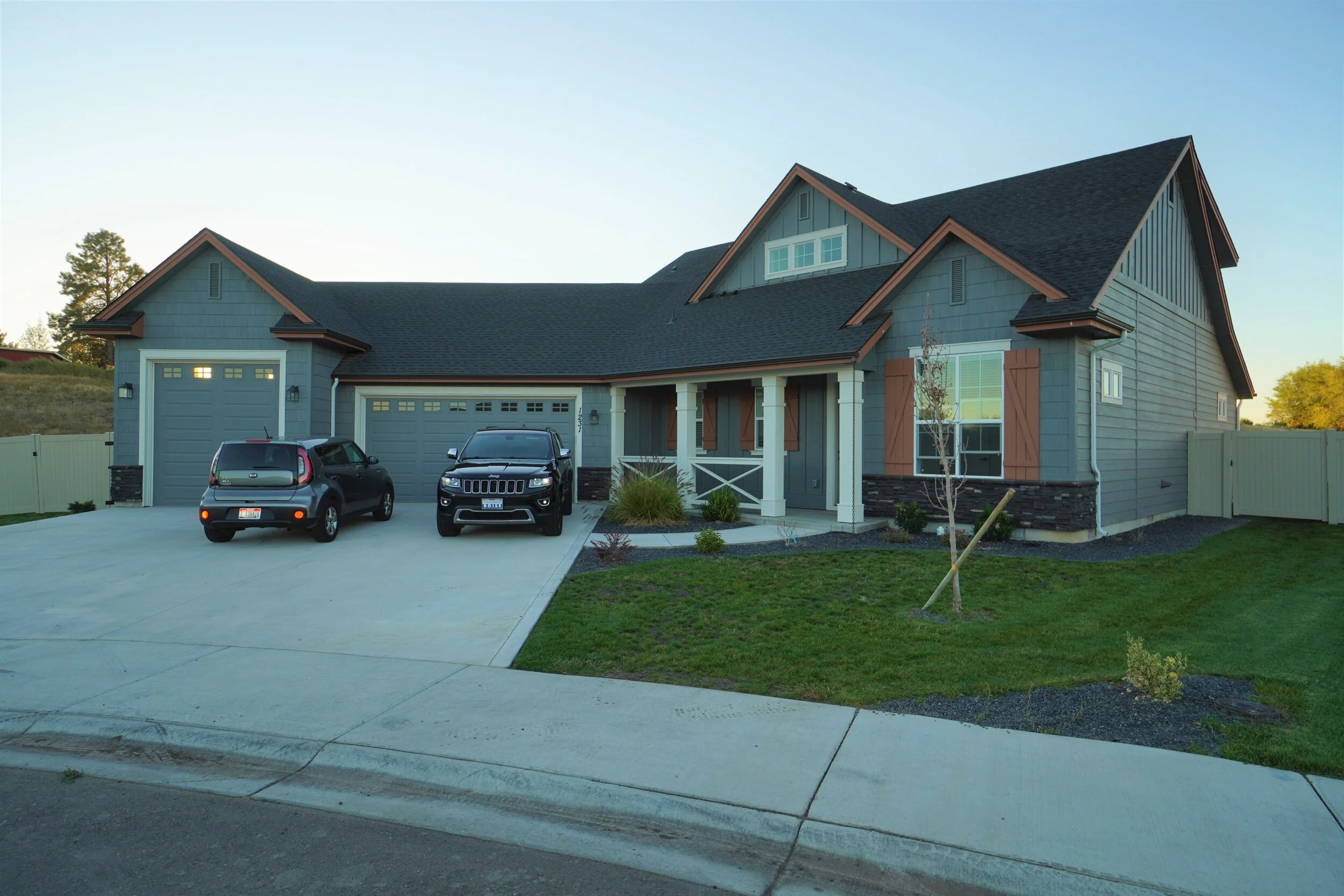 1231 Silvercreek Ave, Middleton, ID 83644