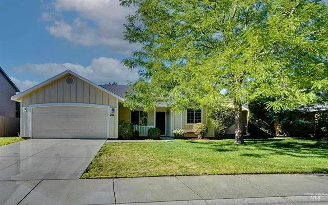 282 East Carver Drive, Meridian, ID, 83646
