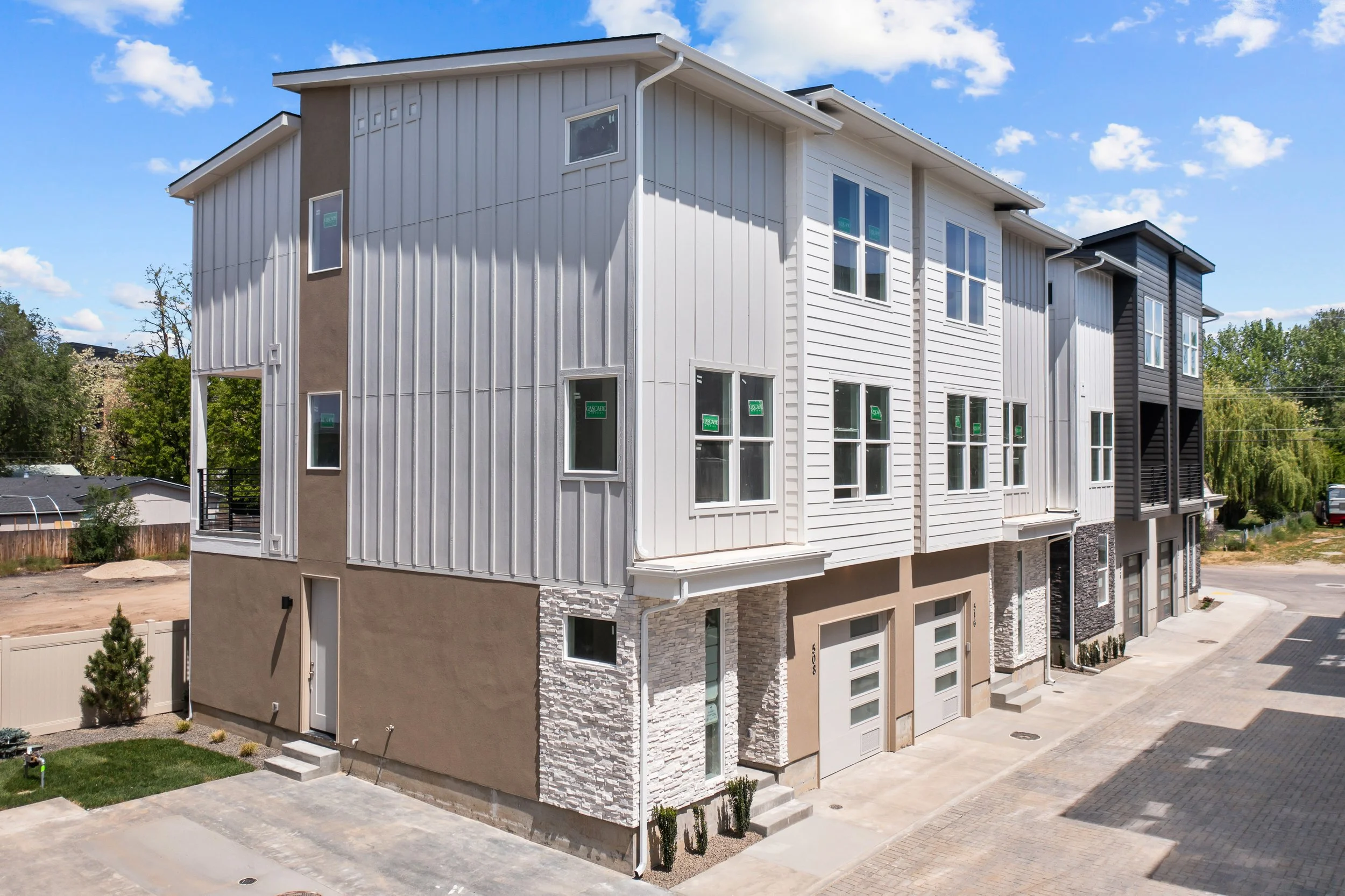 516 East Violets Cove Lane, Garden City ID 83714