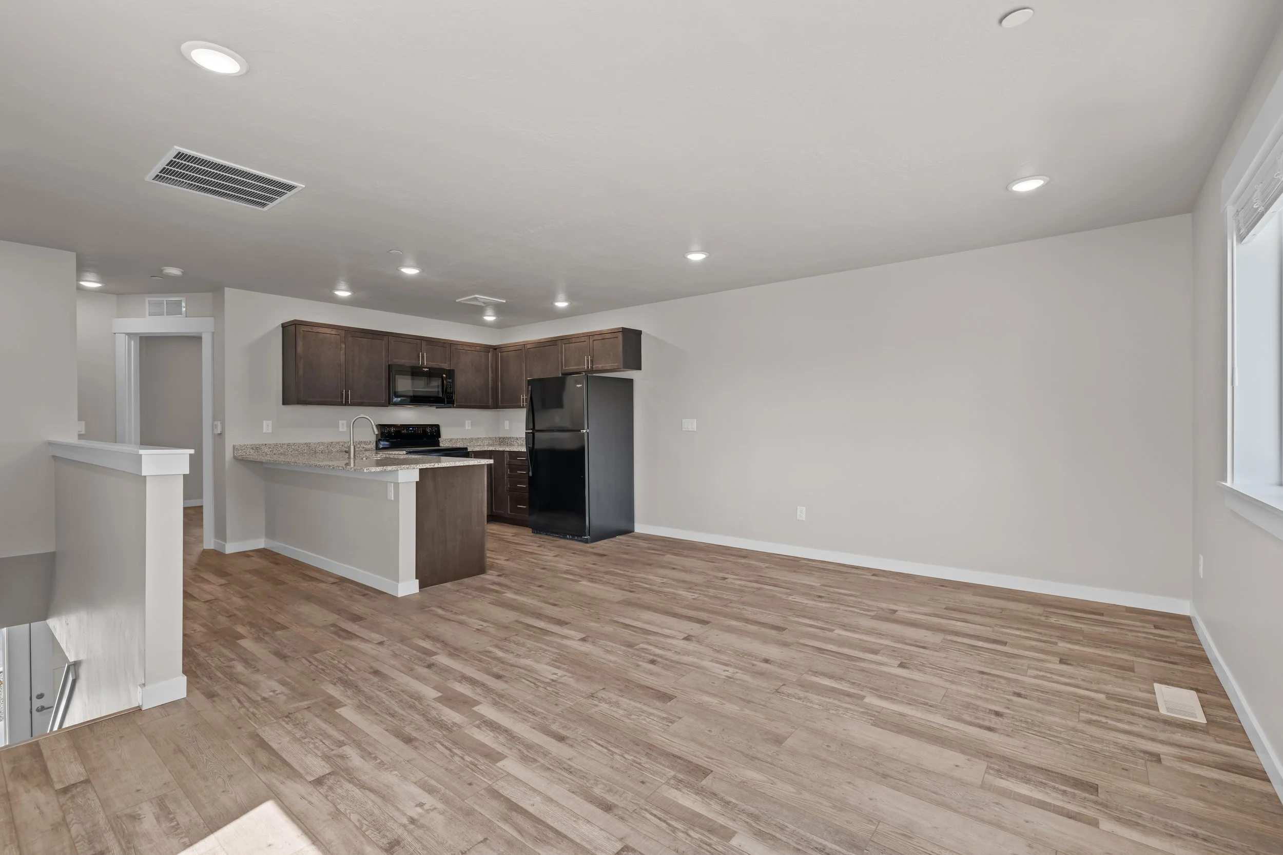 4432ndAve-3.jpg (Copy)