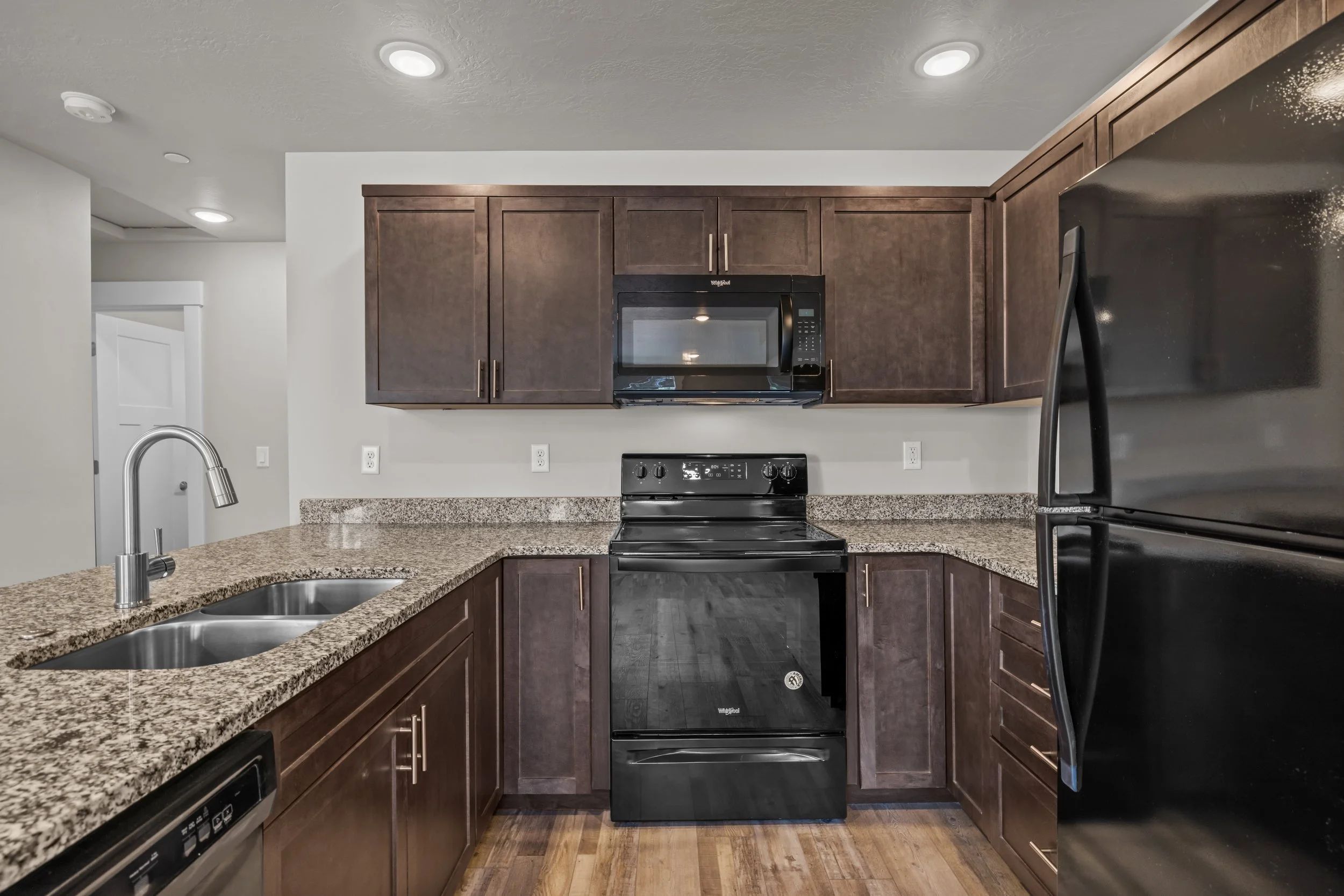 4432ndAve-14.jpg (Copy)