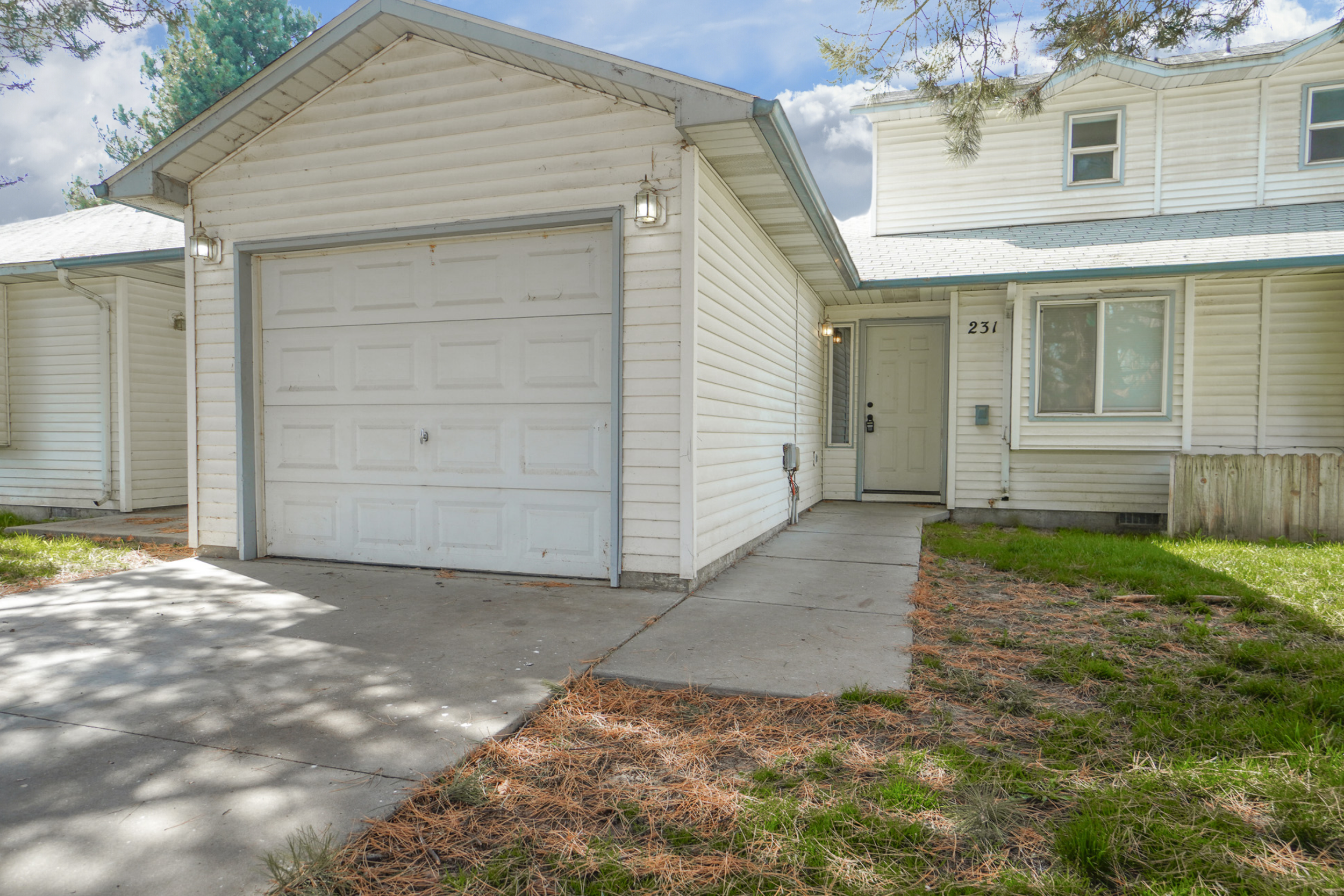 231 North Paradise Avenue (1).png