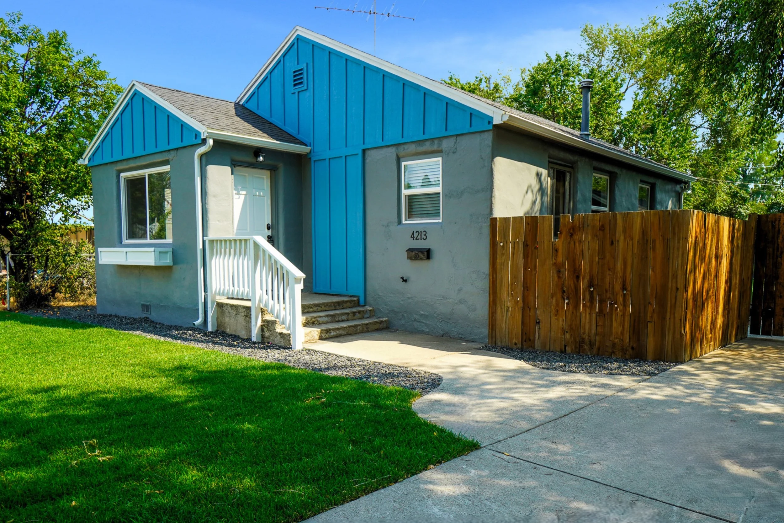 4213 West Clark Street (2).jpeg