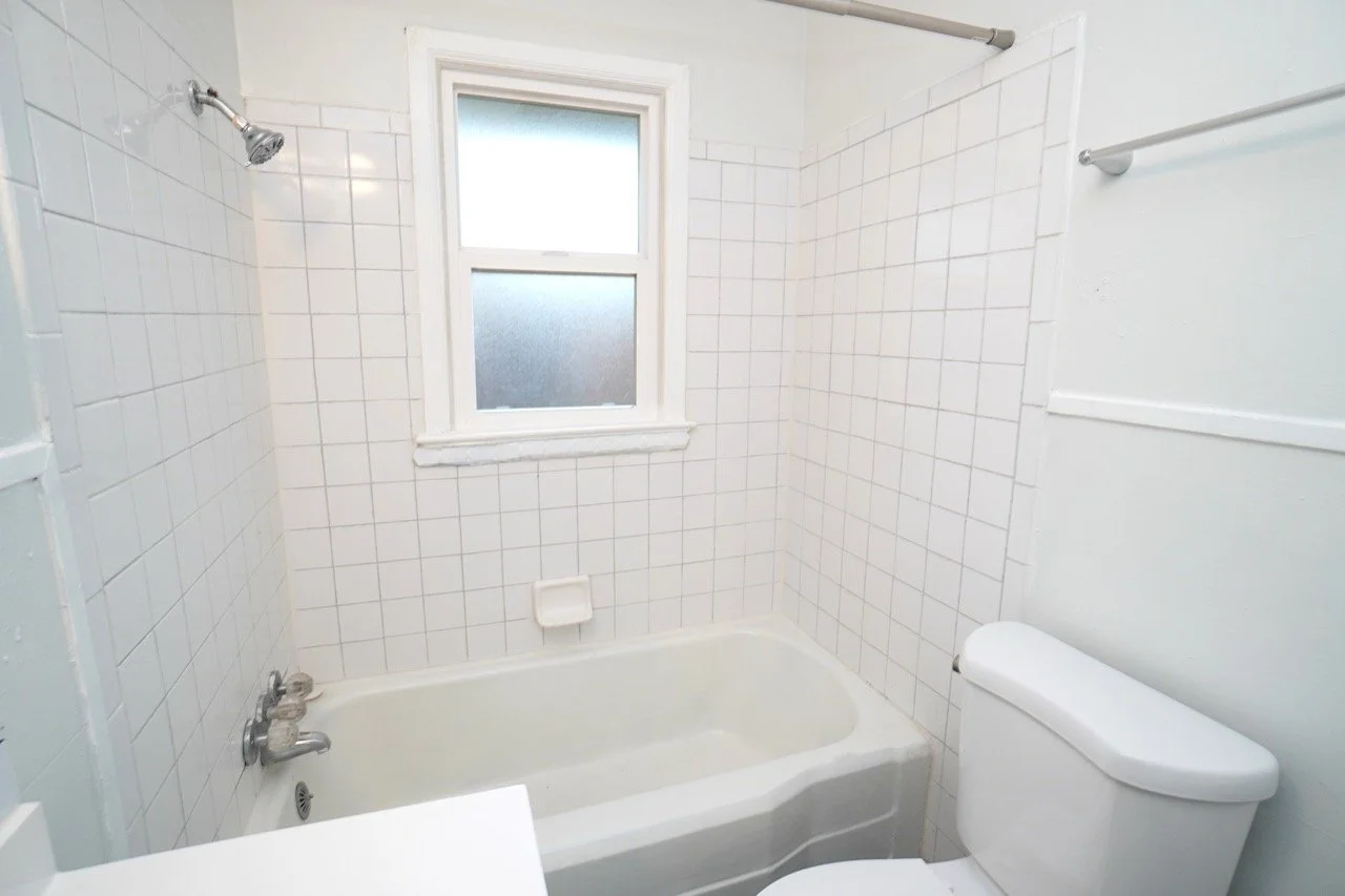 Bathroom Large.jpeg