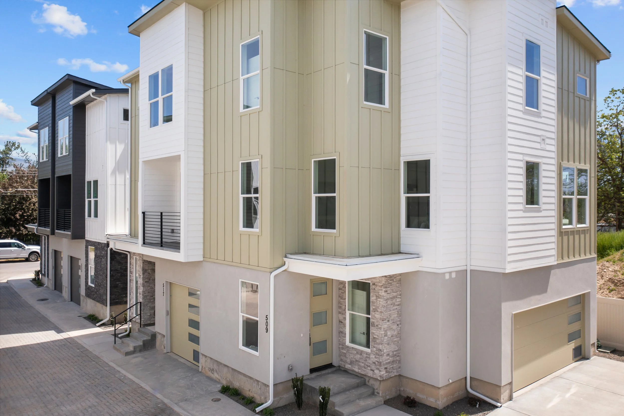 509 East Violets Cove Lane, Garden City ID 83714