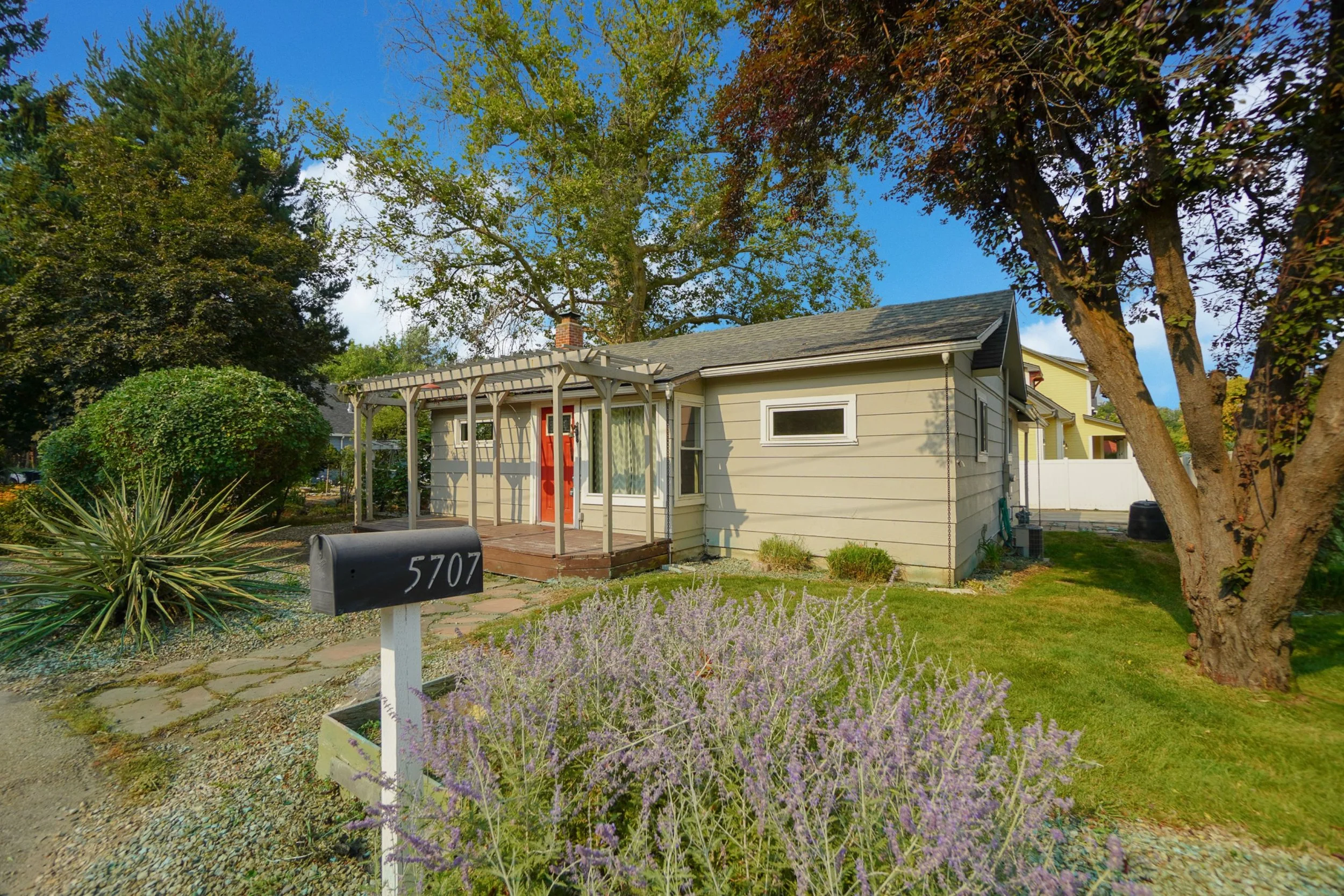 5707 North Bogart Lane.jpg