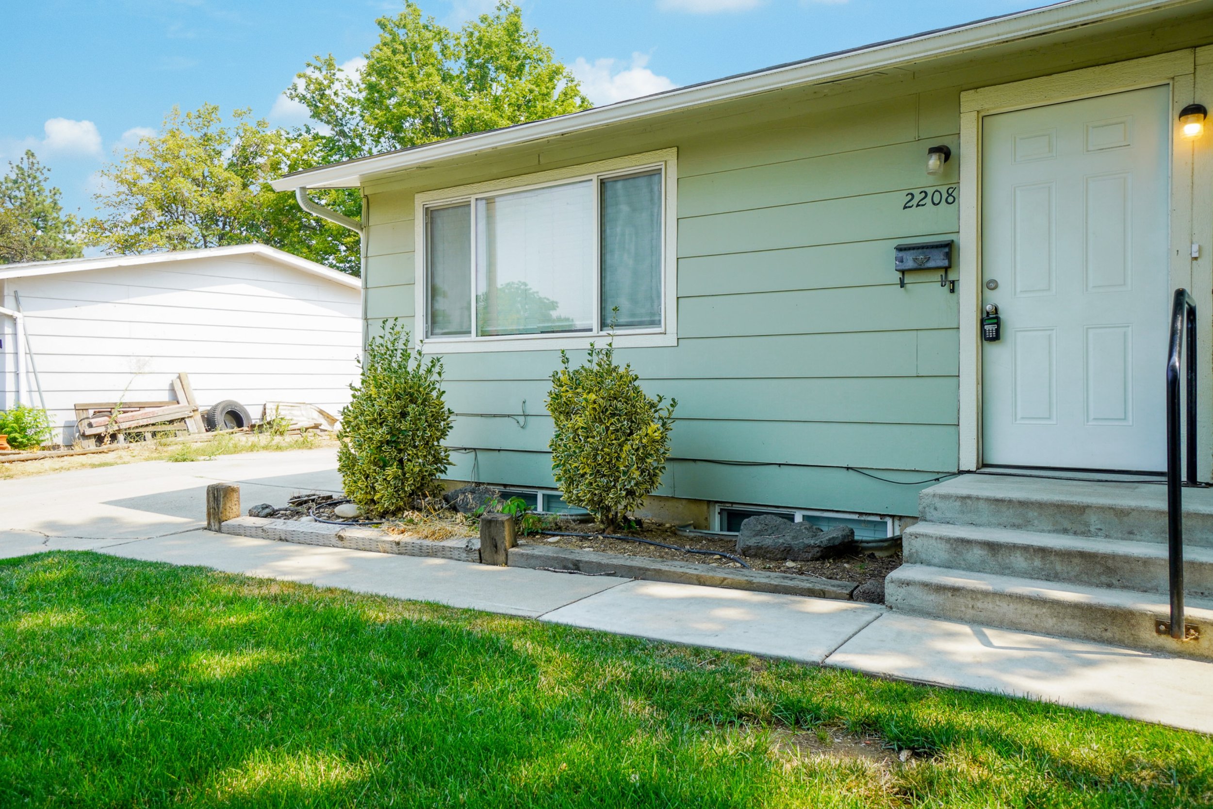 2208 South Owyhee Street (2).jpg