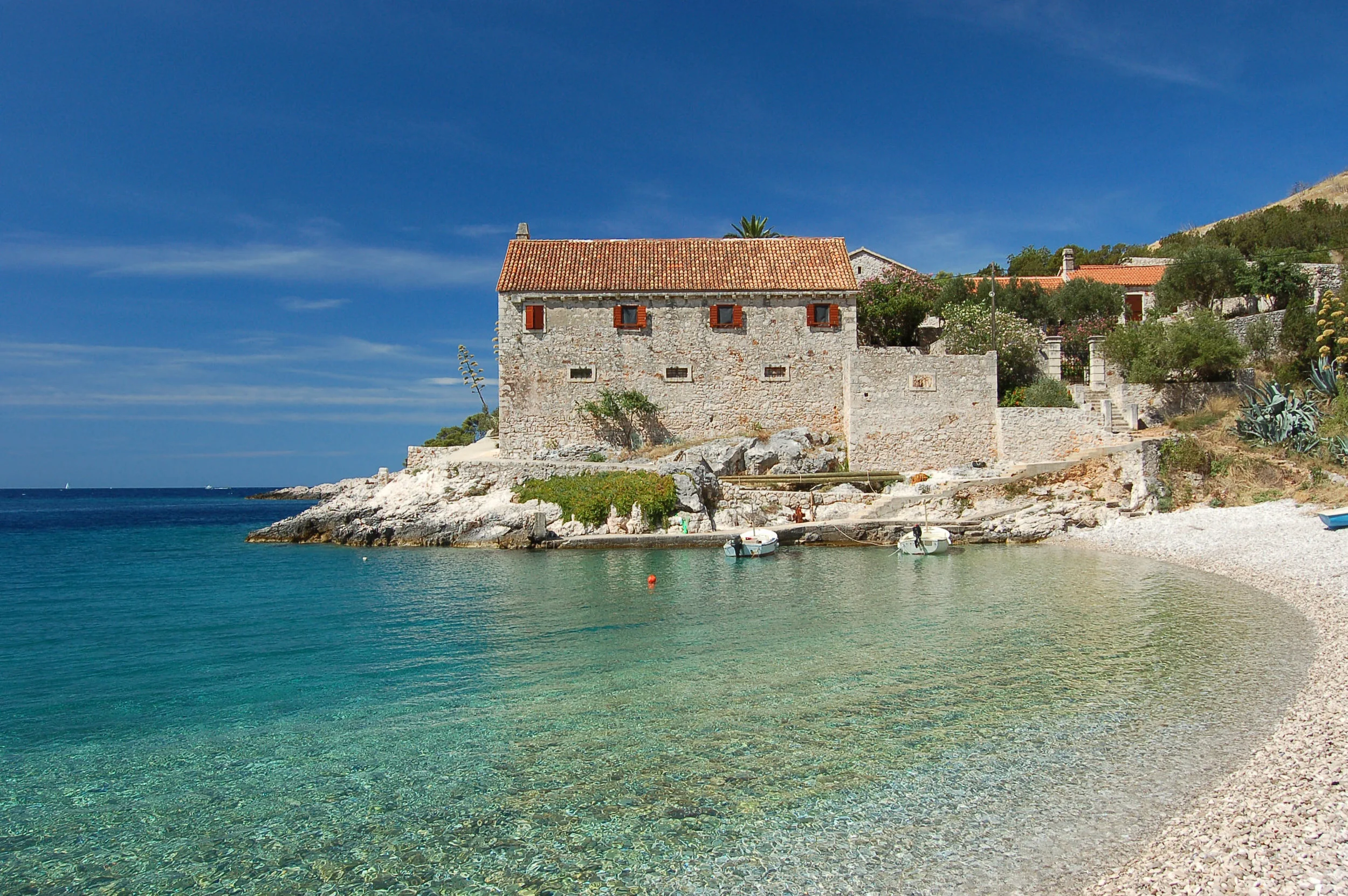 Dubovica Pebble Bay