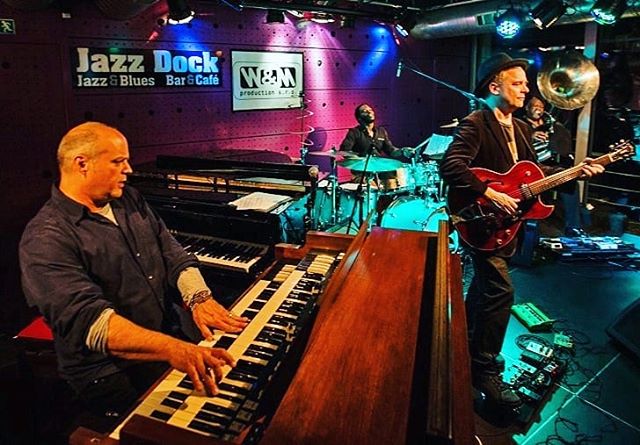 John's bringing tons of great music to Montreal this weekend! Check out the offerings at Le Ges&ugrave; as part of @festivaljazzmtl:
June 29: John Medeski + Marc Ribot Trio
June 30: John Medeski's Mad Skillet
July 1: Medeski, Martin &amp; Guiliana
Ph