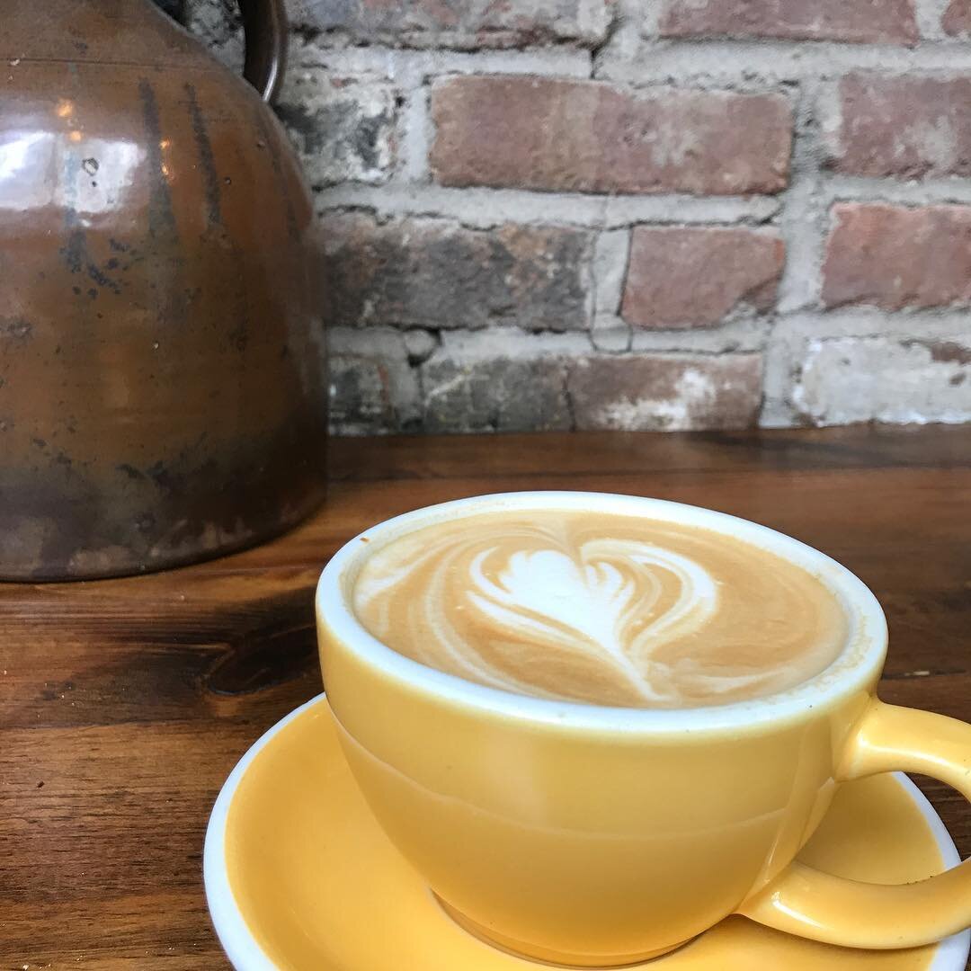 Tuesday afternoon coffee in Williamsburg Brooklyn at Devocion #confidentlyelegant #nyclifestyleblogger #nyclifestyle #nycbloggers #brooklyn #brooklyncoffeeshop #devoci&oacute;ncoffee #devocionbrooklyn #williamsburgbrooklyn #williamsburgcoffeeshops #w