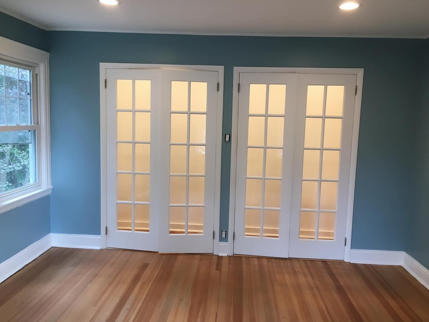 This closet used have one door on each end. Opening up the wall and adding double sets of French doors not only makes it way more practical but also so much more elegant! 

#confidentlyelegant #westchesterdesign #westchesterhomestyle #westchesterhome