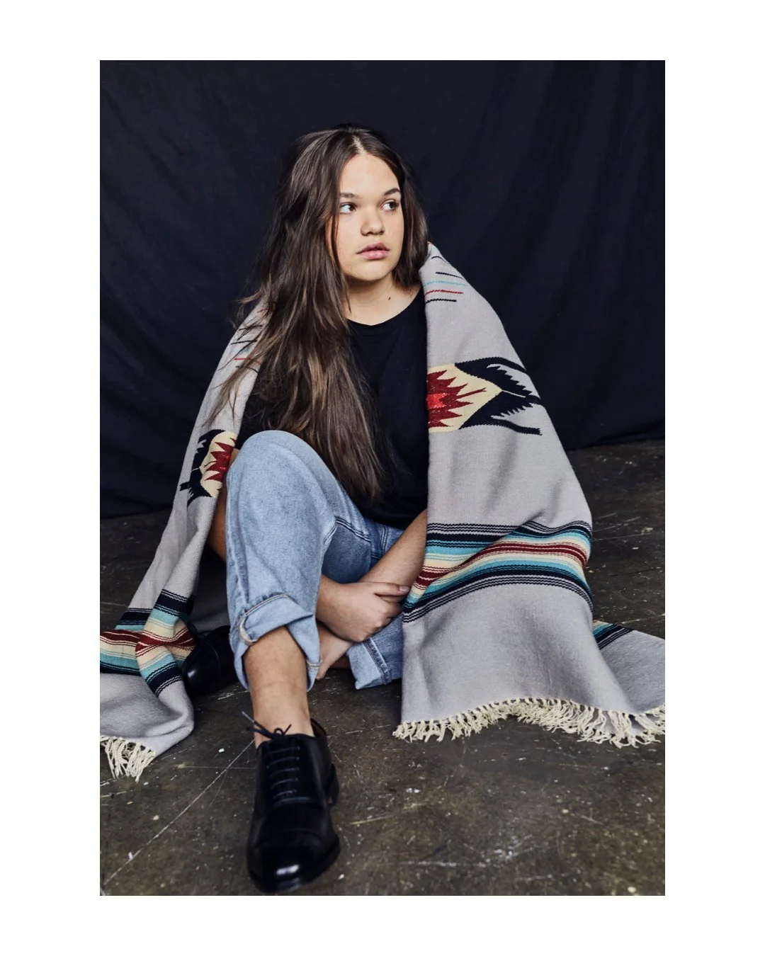 Alexis - 40Slide 02 - Head to Toe.jpg