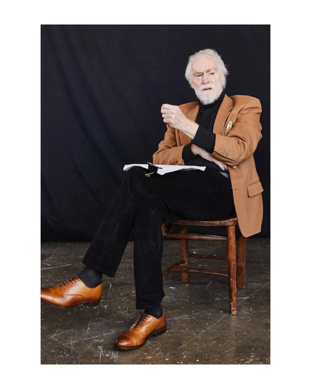 Tom White -28 Slide 02 - Head to Toe.jpg