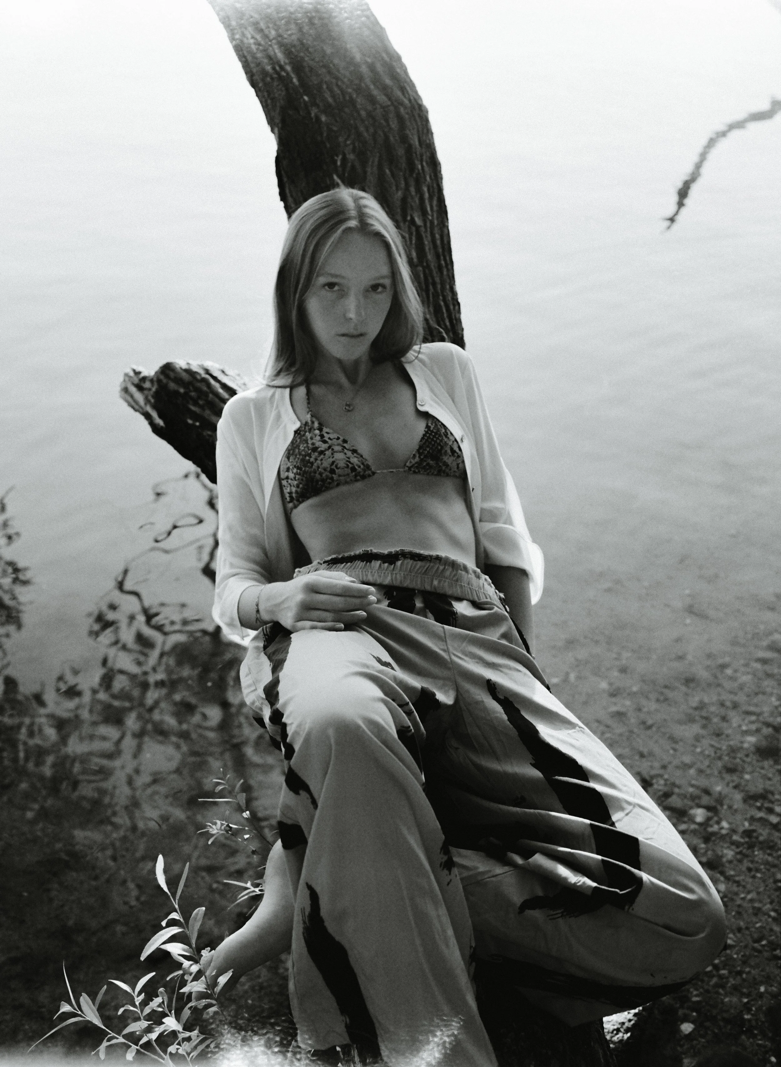 Claire - _0018_001053010008.jpg.jpg