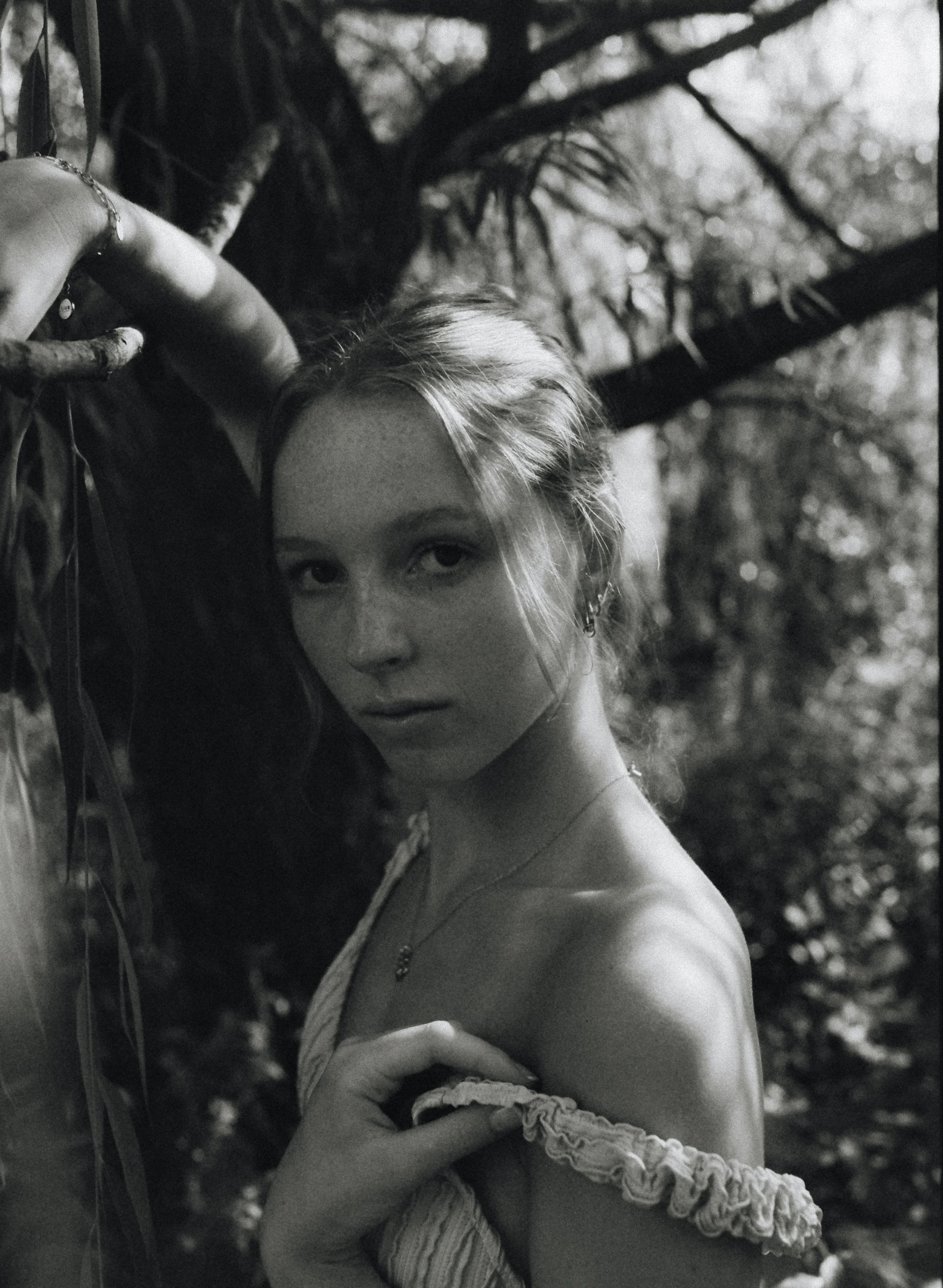 Claire - _0068_001053040014.jpg.jpg