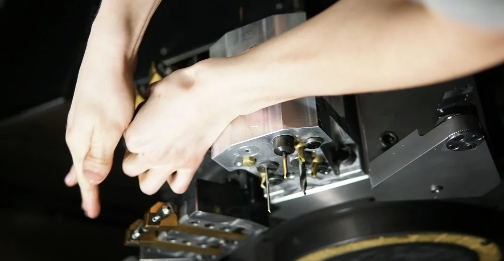 Changing Tooling 4 1000x1000.jpg