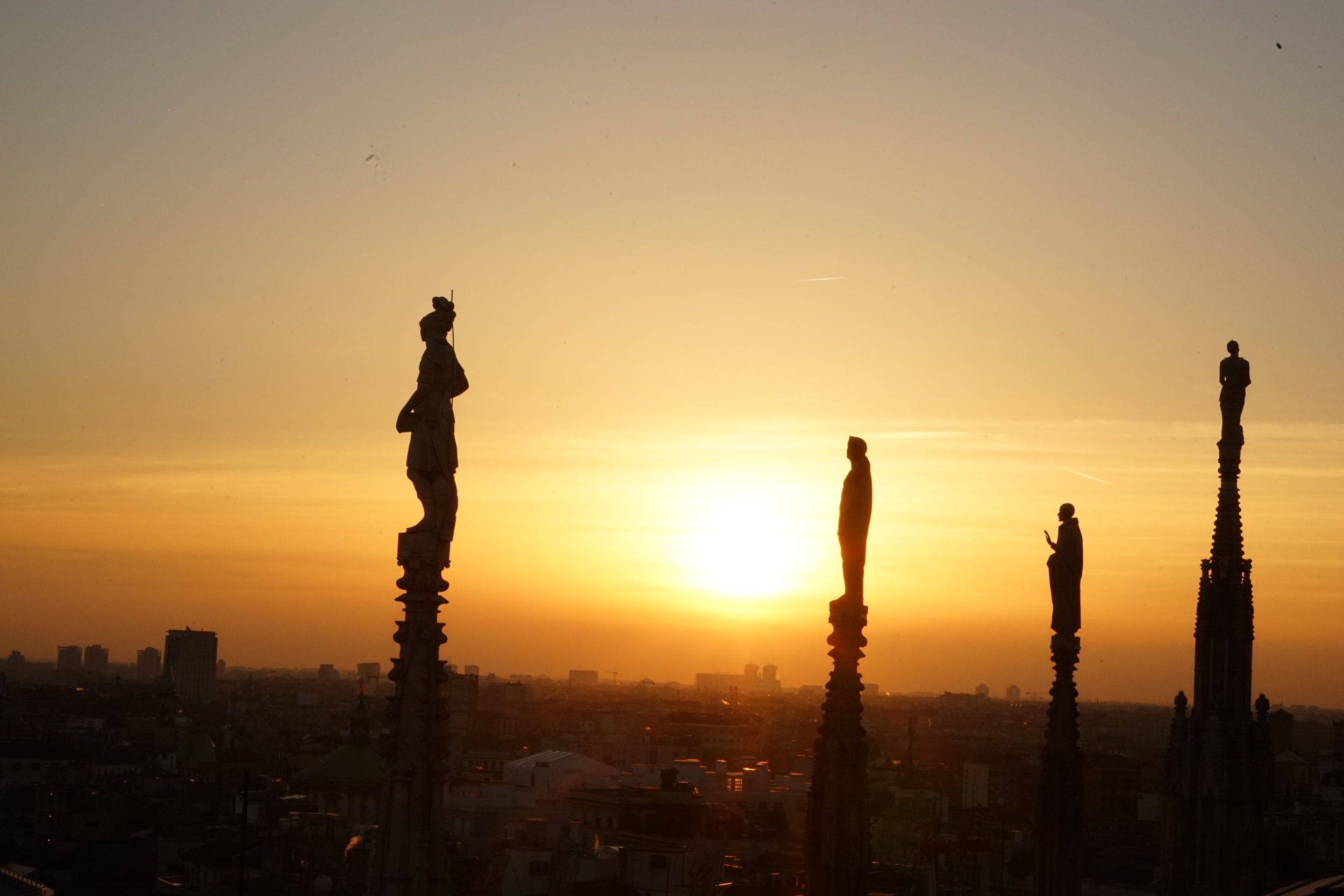 On Top Of Duomo next to the Clouds Model David topmodel lundin-10.jpg