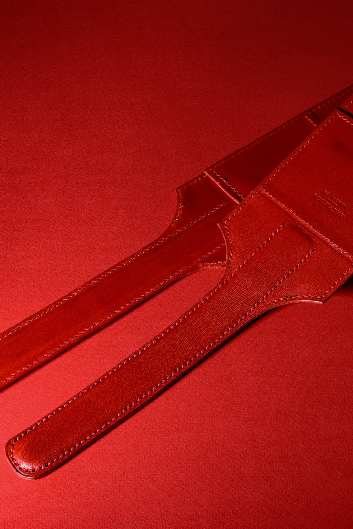 flying_pyramids_red_paddle_strap-8047.jpg