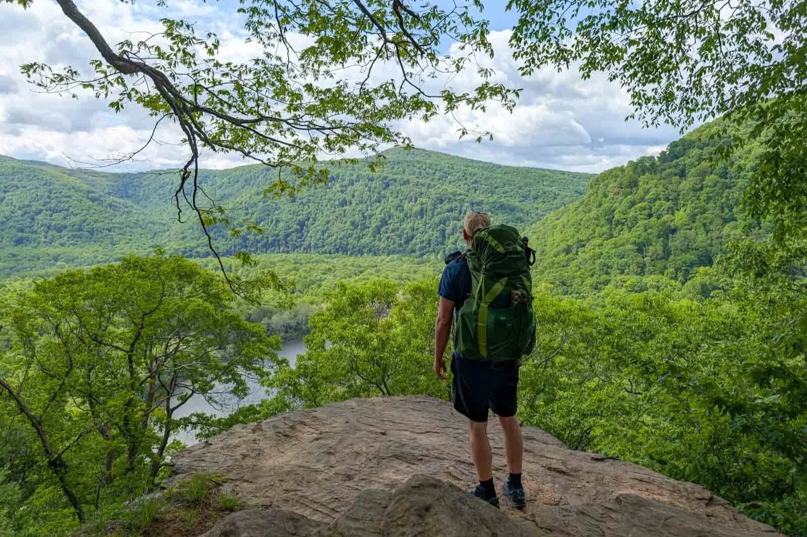 A view from the Laurel Highlands Hiking Trail overlooking the Youghiogheny River