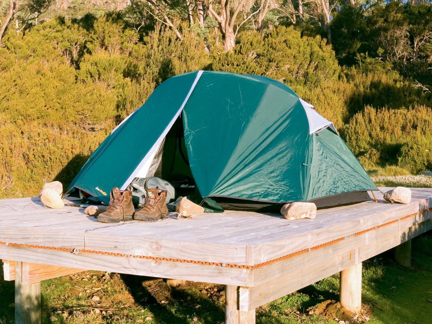 How do you Pitch a Tent on a Wooden Platform — Into the Backcountry