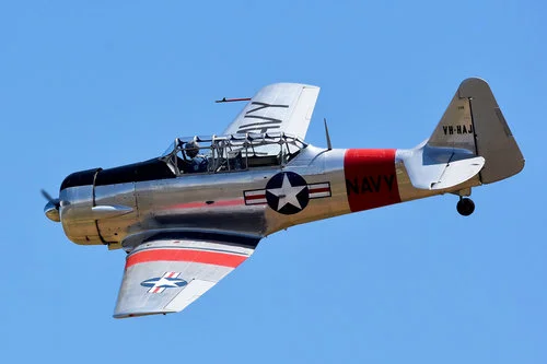 north+american+harvard-vh-haj-in+-flight.jpg