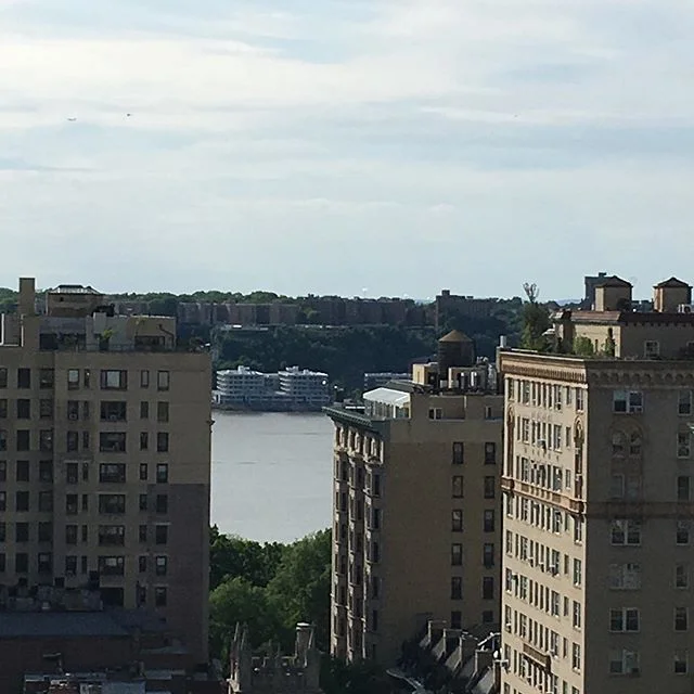 Be inspired! #nyc #ny1pic #positivethinking #positivity #career #happy #hudsonriver #rooftop #iloveny #happiness