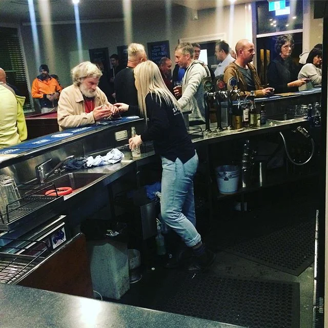 Come and enjoy a drink with us this fine Saturday night. We are open until late #sportieslaunceston #launcestoneats #launcestonpubs #saturday #beer