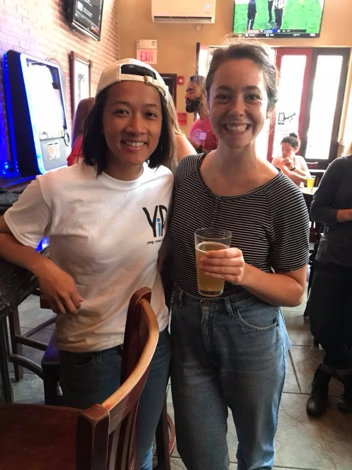 VUPHL_MDAEvent_VolunteersAtBar