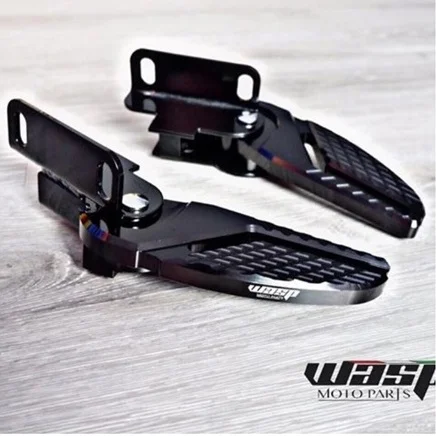 Footpegs.jpg